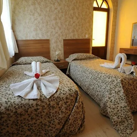 ホテル Og-erim クシャダス